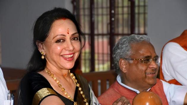 Hema Malini has shown an income of ₹15.93 lakh in 2013-14 against that of over ₹1.19 crore in 2017-18. (ANI) Hema Malini has shown an income of ₹15.93 lakh in 2013-14 against that of over ₹1.19 crore in 2017-18. (ANI)