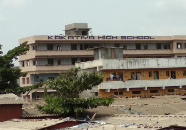 Kakatiya High School in Bhiwandi is yet to suspend the accused vice-principal.(HT Photo)