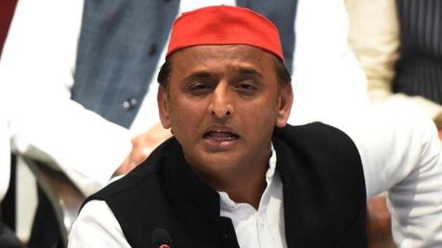 Samajwadi Party president Akhilesh Yadav on Tuesday said he would take a big risk on the Lucknow Lok Sabha seat. (Subhankar Chakraborty/HT File PHOTO) Samajwadi Party president Akhilesh Yadav on Tuesday said he would take a big risk on the Lucknow Lok Sabha seat. (Subhankar Chakraborty/HT File PHOTO)
