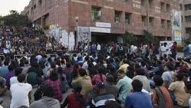 Jawaharlal Nehru University (JNU) students on Tuesday continued their indefinite hunger strike for the eighth day against the introduction of expensive MBA course in the varsity.(Hindustan Times)