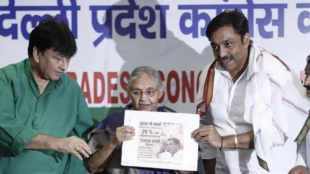 Delhi Congress president Sheila Dikshit along with Congress leaders Rajesh Lilothia (R) and Haroon Yusuf (L) during a press conference at DPCC office, DDU Marg, in New Delhi, on Tuesday, March 26, 2019. (Sanchit Khanna/HT PHOTO) Delhi Congress president Sheila Dikshit along with Congress leaders Rajesh Lilothia (R) and Haroon Yusuf (L) during a press conference at DPCC office, DDU Marg, in New Delhi, on Tuesday, March 26, 2019. (Sanchit Khanna/HT PHOTO)