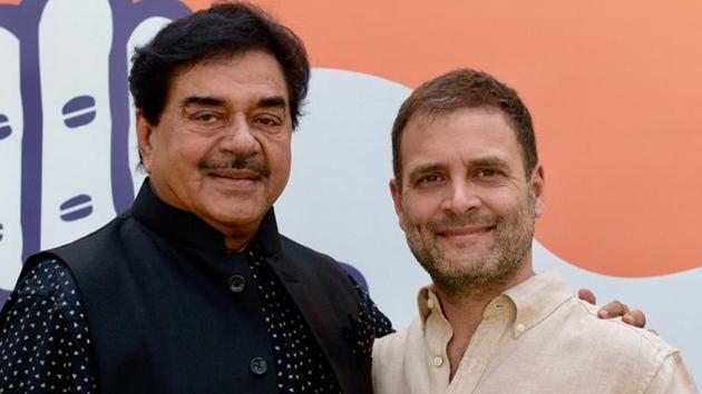 Lok Sabha MP Shatrughan Sinha coming out after meeting with Congress president Rahul Gandhi at his residence in New Delhi on Thursday.(ANI)