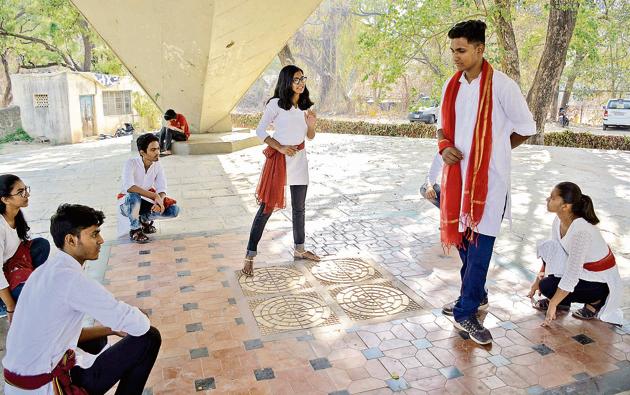 FC Creators, which is the drama group of Fergusson College will be staging street plays about voter awareness all over the city, particularly at prominent chowks like Good Luck chowk and Mandai chowk, starting from April first week.(Milind Saurkar/HT Photo) FC Creators, which is the drama group of Fergusson College will be staging street plays about voter awareness all over the city, particularly at prominent chowks like Good Luck chowk and Mandai chowk, starting from April first week.(Milind Saurkar/HT Photo)