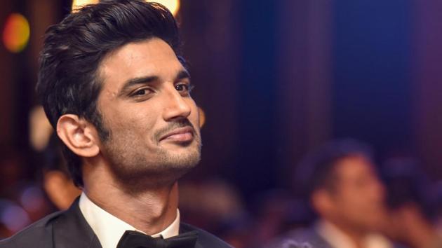 The dark horse of Bollywood! Sushant Singh Rajput acknowledging a guest. (Kunal Patil/HT Photo)