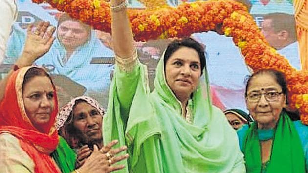 Dabwali MLA Naina Chautala and three other INLD lawmakers have been issued notices by Haryana Assembly speaker.(HT File Photo)