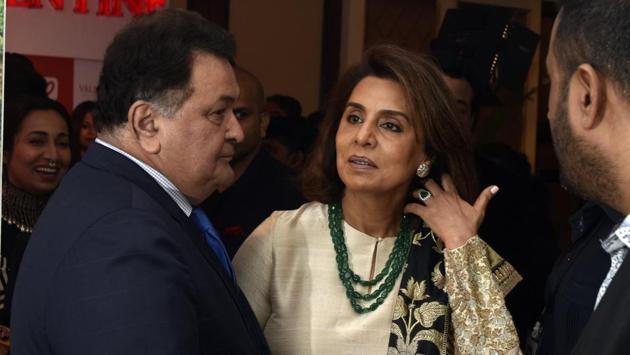 That’s a power couple like no other! Actors Rishi Kapoor and Neetu Singh made for quite the stylish duo at the event. Neetu wore Sabyasachi for the awards.  (Pratik Chorge/HT Photo) 