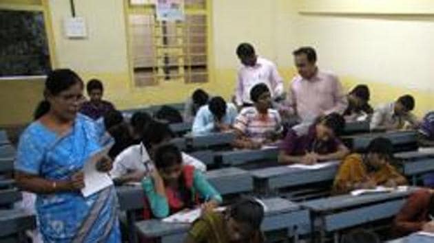 NIOS D. El.Ed Result Declared Results for 3rd Exam 2019: National Institute of Open Schooling (NIOS) on Thursday declared the result of 3rd D.El.Ed Examination re-conducted in February (3rd and 17th) in West Bengal.(HT file) NIOS D. El.Ed Result Declared Results for 3rd Exam 2019: National Institute of Open Schooling (NIOS) on Thursday declared the result of 3rd D.El.Ed Examination re-conducted in February (3rd and 17th) in West Bengal.(HT file)