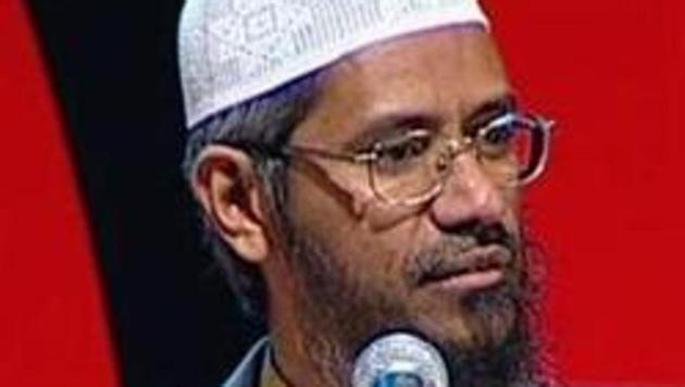 The Dubai-based jeweller, Abdul Kadir Najmudin Sathak, booked for assisting preacher Zakir Naik raise and divert funds, on Wednesday denied any role in the money-laundering and appealed for bail. HTPHOTO