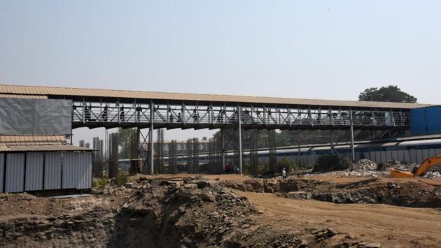 With more than 60 engineers from the bridges department on election duty, the repair of foot overbridges (FOBs) and subways across the city may get hit, according to civic officials. (Photo by Bachchan Kumar/ Hindustan Times)(Hindustan Times) With more than 60 engineers from the bridges department on election duty, the repair of foot overbridges (FOBs) and subways across the city may get hit, according to civic officials. (Photo by Bachchan Kumar/ Hindustan Times)(Hindustan Times)