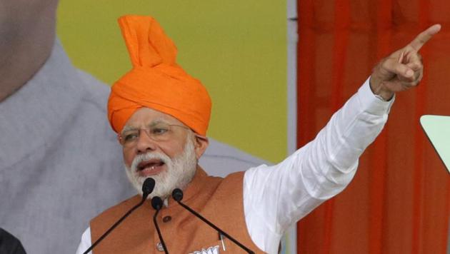 Prime Minister Narendra Modi addresses an election campaign rally at Dumi village of Akhnoor on March 28.(ANI Photo)