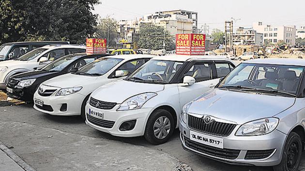 The Supreme Court-appointed Environment Pollution (Prevention and Control) Authority (EPCA) has recommended the introduction of differential and higher rates for parking additional cars in residential areas (Photo by Parveen Kumar/Hindustan Times)