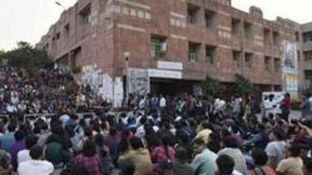 JNU sedition: DCP summoned for delay in charge sheet sanction (Photo by Sanjeev Verma/ Hindustan Times)(Hindustan Times)