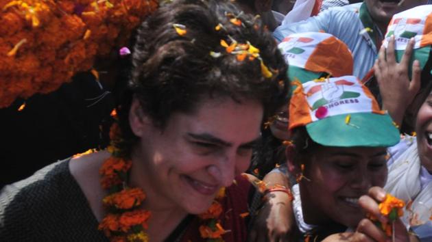 Congress general secretary for eastern Uttar Pradesh Priyanka Gandhi during her election campaign at Kumarganj in Ayodhya on Friday.(HT photo/Deepak Gupta)