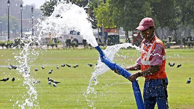 A heatwave occurs when the temperature is above 40 degrees or about 4.5 to 6.4 degrees above normal.(HT File Photo) A heatwave occurs when the temperature is above 40 degrees or about 4.5 to 6.4 degrees above normal.(HT File Photo)