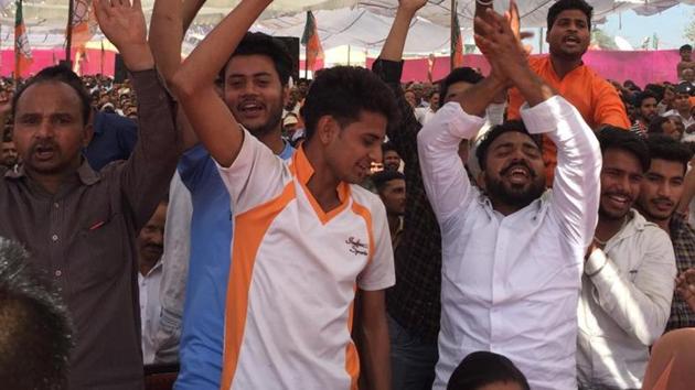 Bisada lynching accused Vishal Singh (right-bearded man in white shirt) at CM Yogi Adityanath’s rally in Bisada village, Sunday, March 31, 2019.(HT Photo) Bisada lynching accused Vishal Singh (right-bearded man in white shirt) at CM Yogi Adityanath’s rally in Bisada village, Sunday, March 31, 2019.(HT Photo)