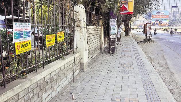 The newly constructed footpath besides Athashri apartments in Pune(Shankar Narayan/HT PHOTO) The newly constructed footpath besides Athashri apartments in Pune(Shankar Narayan/HT PHOTO)