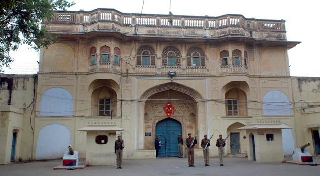 The Jaipur Central Jail authorities said officials had gone for a sudden inspection in cell number 10 of the high security ward on Saturday when the inmates abused and attacked them.(HT Photo) The Jaipur Central Jail authorities said officials had gone for a sudden inspection in cell number 10 of the high security ward on Saturday when the inmates abused and attacked them.(HT Photo)