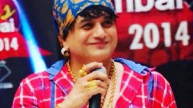 Gurubhai Thakkar has been sentenced by a Mumbai court for cheating over 50 people by promising them roles in films, serials, etc.(HT Photo) Gurubhai Thakkar has been sentenced by a Mumbai court for cheating over 50 people by promising them roles in films, serials, etc.(HT Photo)