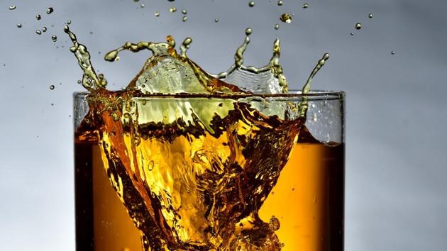Researchers from the University of Tennessee in the US have found what the process of making Tennessee whiskey imparts to the final product.(Unsplash) Researchers from the University of Tennessee in the US have found what the process of making Tennessee whiskey imparts to the final product.(Unsplash)