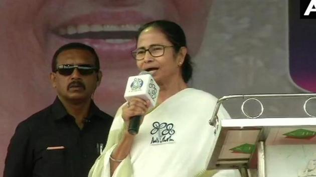 West Bengal chief minister Mamata Banerjee at a rally in Dinhata , north Bengal, on April 3.(ANI)