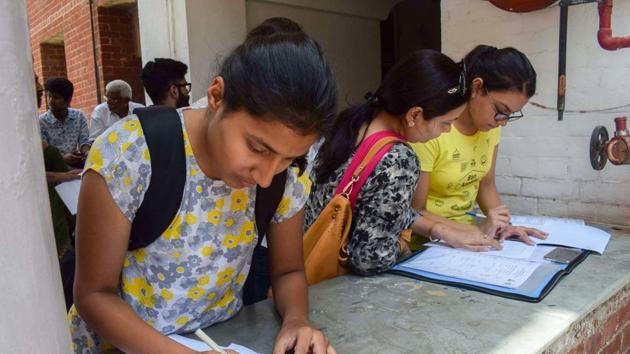 The HRD ministry has sought the Election Commission’s nod to start recruitment process in central universities while the model code of conduct is in effect.(PTI /file) The HRD ministry has sought the Election Commission’s nod to start recruitment process in central universities while the model code of conduct is in effect.(PTI /file)