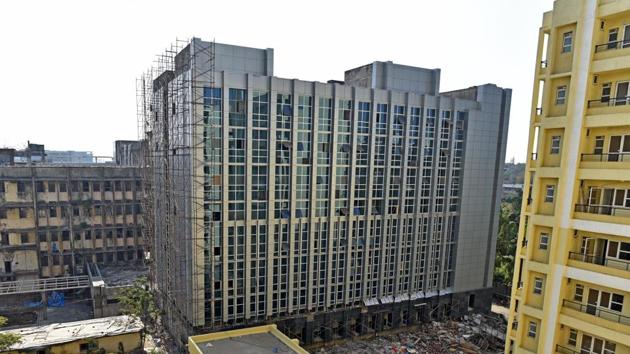 ESIC Kamgar Hospital at MIDC, Marol, Andheri after fire broke out on December 18, 2018.(HT Photo)