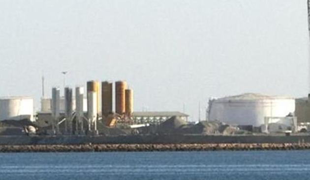 The US has sought to increase pressure on Iran by warning it is “not looking” to extend waivers on sanctions that apply to eight countries buying Iranian crude, including India, once they end on May 2.s(REUTERS) The US has sought to increase pressure on Iran by warning it is “not looking” to extend waivers on sanctions that apply to eight countries buying Iranian crude, including India, once they end on May 2.s(REUTERS)
