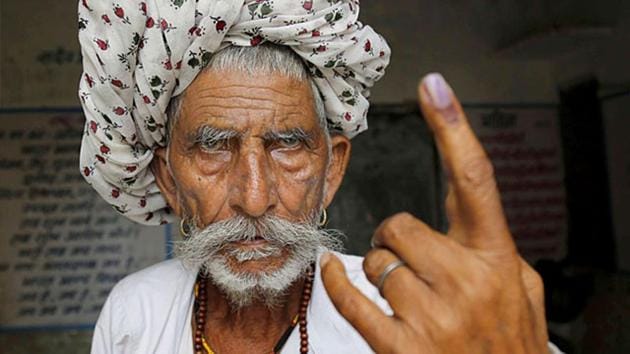 A voter shows his inked finger during Rajasthan local polls.(HT file photo)