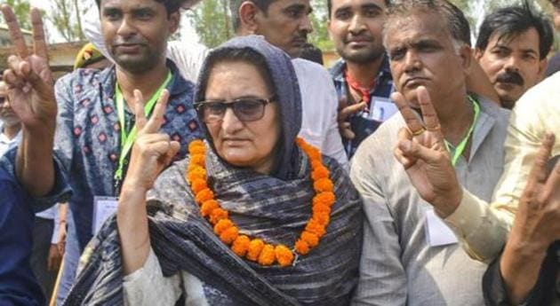 Rashtriya Lok Dal (RLD) candidate Tabassum Hasan with her supporters outside a counting centre after winning the Kairana Lok Sabha by-elections in Kairana May 2018.(PTI file photo) Rashtriya Lok Dal (RLD) candidate Tabassum Hasan with her supporters outside a counting centre after winning the Kairana Lok Sabha by-elections in Kairana May 2018.(PTI file photo)