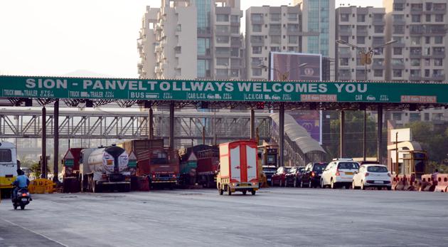 The contract of the previous contractor was cancelled by public works department (PWD) on April 2.(Bachchan Kumar/HT) The contract of the previous contractor was cancelled by public works department (PWD) on April 2.(Bachchan Kumar/HT)