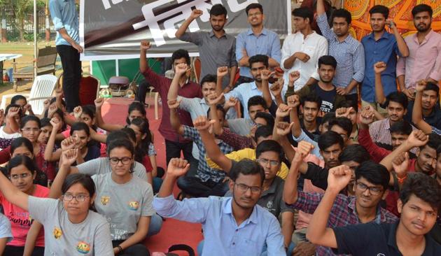 More than 100 students of Grant Medical College (GMC) are up in arms against the authorities of their institution, alleging ‘moral policing’ and a curbing of their rights.s(HT Photo)