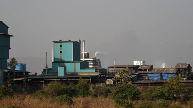 The Maharashtra Pollution Control Board (MPCB) has submitted air pollution mitigation plans for 17 cities in the state four months after the deadline, the Central Pollution Control Board (CPCB) said.(HT File Photo) The Maharashtra Pollution Control Board (MPCB) has submitted air pollution mitigation plans for 17 cities in the state four months after the deadline, the Central Pollution Control Board (CPCB) said.(HT File Photo)
