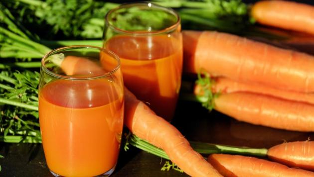 The numerous health benefits of carrots makes them a favourite among moms at home and chefs in the kitchen.