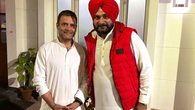 Punjab local bodies minister Navjot Singh Sidhu met Congress president Rahul Gandhi late on Saturday evening after the latter flew back to New Delhi from Orissa. (HT Photo) Punjab local bodies minister Navjot Singh Sidhu met Congress president Rahul Gandhi late on Saturday evening after the latter flew back to New Delhi from Orissa. (HT Photo)