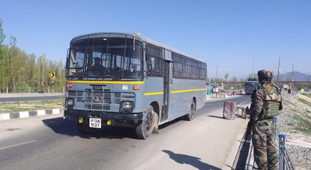 Authorities, said the highway ban order would not apply to school buses, medical emergencies and other bonafide movements like those of tourists, businessmen and agriculturists.(HT Photo/Representative Image) Authorities, said the highway ban order would not apply to school buses, medical emergencies and other bonafide movements like those of tourists, businessmen and agriculturists.(HT Photo/Representative Image)