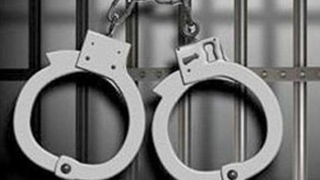 The kingpin of the gang has been identified as Vinoth Kumar, who is a resident of Tiruchirappalli in Tamil Nadu and has been operating in Gurugram for the last several years.(File Photo) The kingpin of the gang has been identified as Vinoth Kumar, who is a resident of Tiruchirappalli in Tamil Nadu and has been operating in Gurugram for the last several years.(File Photo)