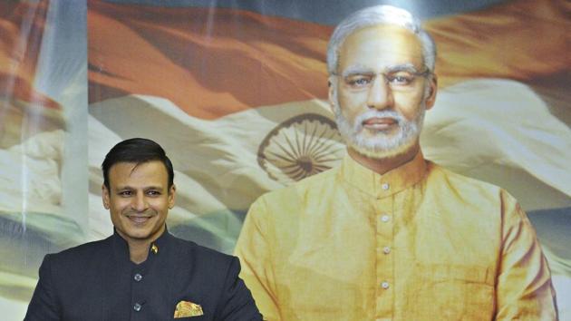 Vivek Oberoi was participating in an interactive session with students of Parul University in Vadodara to promote the Omung Kumar-directed film ‘PM Narendra Modi’.(HT Photo)