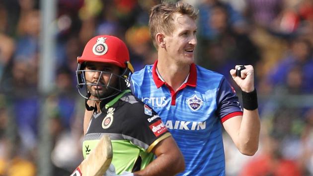 Delhi Capitals' Chris Morris, right, celebrates the dismissal of Royal Challengers Bangalore's Parthiv Patel. (AP)