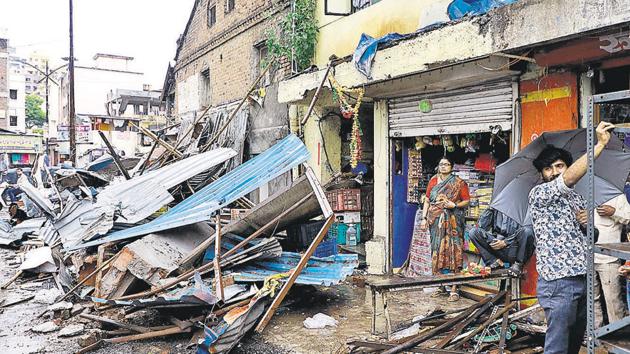 Illegal structures razed by PMC officials during an anti-encroachment drive. (HT FILE) Illegal structures razed by PMC officials during an anti-encroachment drive. (HT FILE)