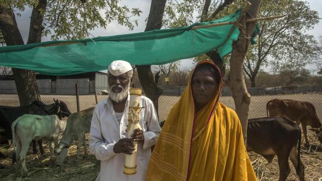 The family also collects spare or waste foodgrains from a local trader to feed birds like sparrows and legions. While Sayyad discusses other initiatives they have taken, his wife Ashrafbi (R) stops him. “It’s a noble work. We should not ruin it by boasting,” she said. (Pratik Chorge / HT Photo) The family also collects spare or waste foodgrains from a local trader to feed birds like sparrows and legions. While Sayyad discusses other initiatives they have taken, his wife Ashrafbi (R) stops him. “It’s a noble work. We should not ruin it by boasting,” she said. (Pratik Chorge / HT Photo)