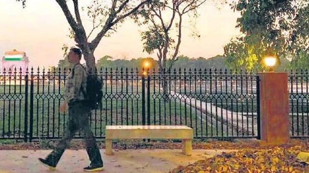Opened only a few weeks ago, the 40-acre National War Memorial is already getting entrenched in the minds of commuters passing through the India Gate Circle.(HT Photo)