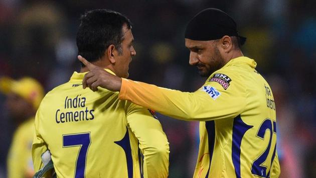 Chennai Super Kings M S Dhoni and Harbhajan Singh in action. (Vipin Kumar/HT PHOTO) Chennai Super Kings M S Dhoni and Harbhajan Singh in action. (Vipin Kumar/HT PHOTO)