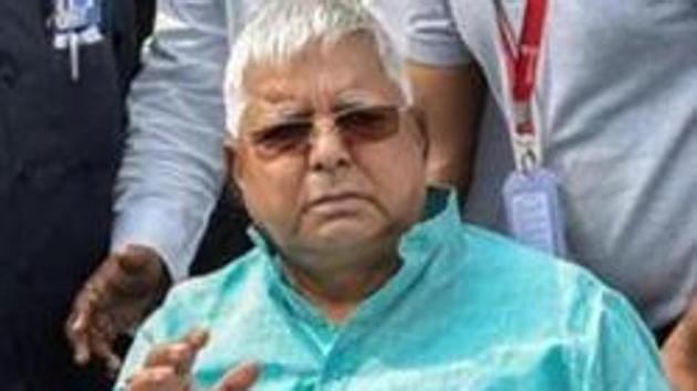 Patna: RJD chief Lalu Prasad Yadav leaves for a heart ailment treatment, in Patna on Monday, Aug 6, 2018. (PTI Photo) (PTI8_6_2018_000212B)(PTI) Patna: RJD chief Lalu Prasad Yadav leaves for a heart ailment treatment, in Patna on Monday, Aug 6, 2018. (PTI Photo) (PTI8_6_2018_000212B)(PTI)