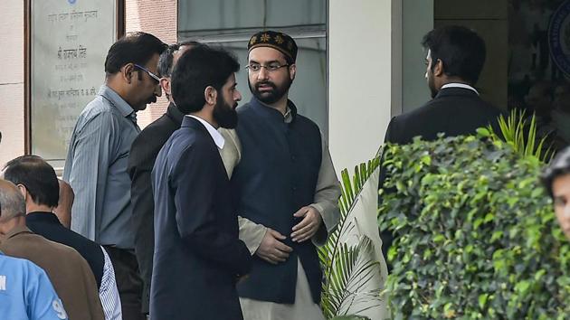 Separatist leader Mirwaiz Umar Farooq arrives at National Investigation Agency (NIA) in connection with a case related to terror funding, in New Delhi, Monday, April 8, 2019. (PTI)