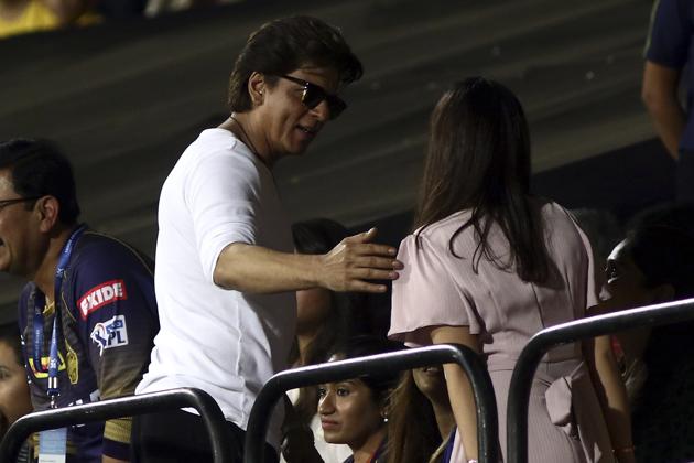 Bollywood star Shah Rukh Khan, left, talks to Shakshi Dhoni during the IPL T20 cricket match between Chennai Super Kings and Kolkata Knight Riders. (AP) Bollywood star Shah Rukh Khan, left, talks to Shakshi Dhoni during the IPL T20 cricket match between Chennai Super Kings and Kolkata Knight Riders. (AP)