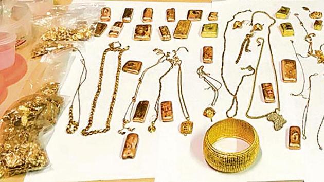 The gold weighed 6.2 kilograms and were worth Rs 1,78,90,998 .(HT Photo)