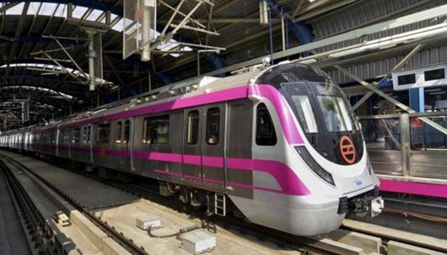 From July, the Delhi Metro Rail Corporation (DMRC) expects to open the 370-metre subway that will connect the Magenta Line metro gate to the arrival and departure areas of the airport.(PTI)