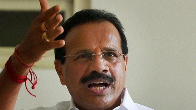 Sadananda Gowda will contest against the Congress leader Krishna Byre Gowda from the high-profile Bangalore North Lok Sabha seat.(PTI)