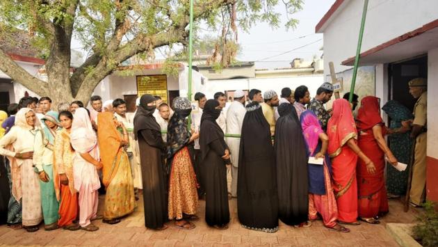 People queued up at a polling centre in Kawal in Muzaffarnagar, Uttar Pradesh. India’s staggered general elections kicked off at 7 am. Nearly 15 million people across eight western Uttar Pradesh constituencies are eligible to vote in the first of the seven-phase national election. In the 2014 Lok Sabha elections, the BJP had won all the eight seats. (Vipin Kumar / HT Photo) People queued up at a polling centre in Kawal in Muzaffarnagar, Uttar Pradesh. India’s staggered general elections kicked off at 7 am. Nearly 15 million people across eight western Uttar Pradesh constituencies are eligible to vote in the first of the seven-phase national election. In the 2014 Lok Sabha elections, the BJP had won all the eight seats. (Vipin Kumar / HT Photo)
