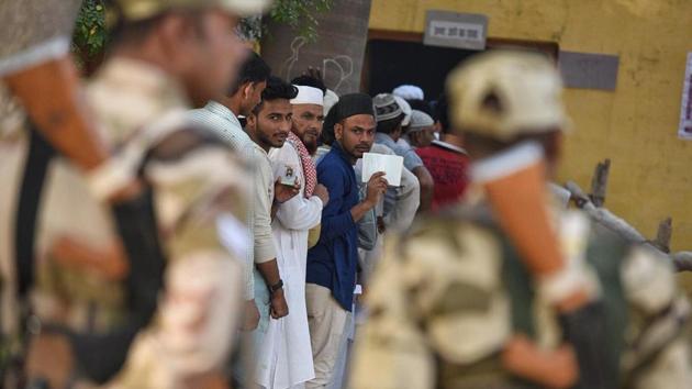 People lined up at a polling Centre in Sawaal. Voter turnout till 9 am in Uttar Pradesh’s Saharanpur- 13.08%, Kairana-11%, Muzaffarnagar-12%, Meerut- 11%, Bijnor - 11.40, Baghpat - 10.19%, Ghaziabad - 12% and Gautam Budh Nagar-10.70%. (Raj K Raj / HT Photo) People lined up at a polling Centre in Sawaal. Voter turnout till 9 am in Uttar Pradesh’s Saharanpur- 13.08%, Kairana-11%, Muzaffarnagar-12%, Meerut- 11%, Bijnor - 11.40, Baghpat - 10.19%, Ghaziabad - 12% and Gautam Budh Nagar-10.70%. (Raj K Raj / HT Photo)